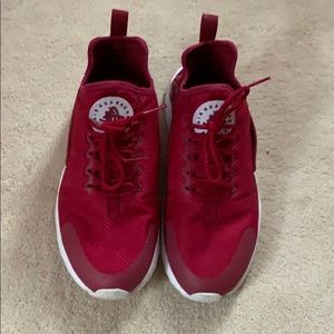 Red Nike Air Hurache